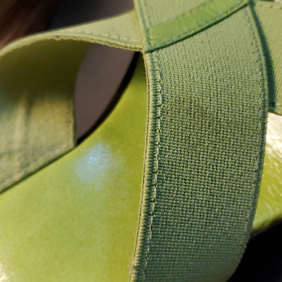 New Directions Lime green fabric wedges size 8.5 - Picture 8 of 8